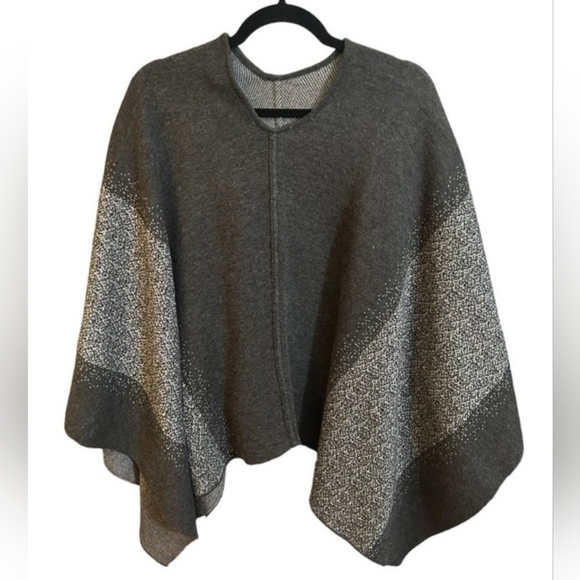 Ann Taylor Metallic Silver Grey Poncho Sweater NWT - Picture 3 of 8